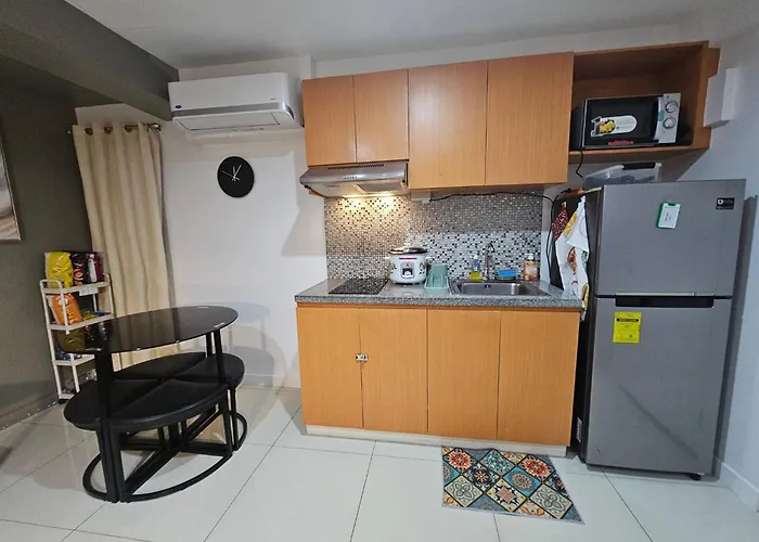 Holiday home Casa Rosa2 2br Loft In Bgc With 55 Smart Tv 5 Pax Manila